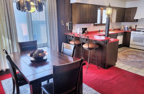 La Porte Cottage | COTTAGE A FRAME, PRIVATE 2 ACRE LOT, LAKE MICHIGAN, DUNES, SLEEPS 8, PETS OK