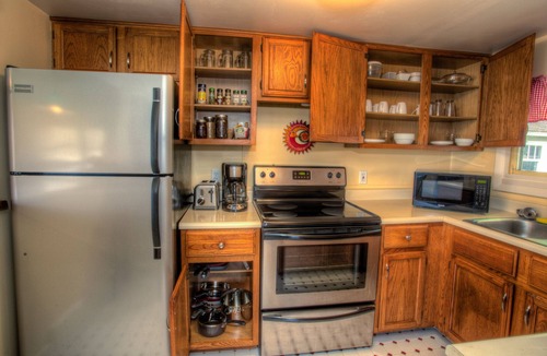 Asheville Cottage | Country Cottage:Cozy, Clean, Private & Central LOC