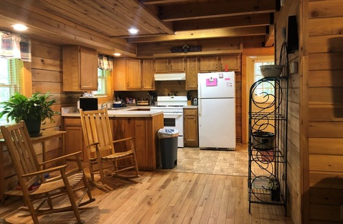 Hico Cabin | Country Road Cabins