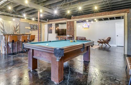Waco House | Country Setting w/Modern Feel! Group Stay in Waco