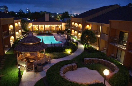 Hoover Hotel | Courtyard by Marriott Birmingham Hoover