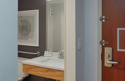 Springfield Hotel | Courtyard by Marriott Springfield Downtown