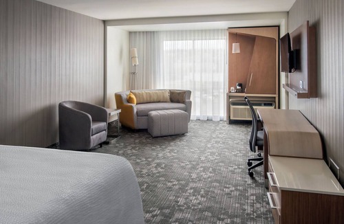 Stockade Historic District Hotel | Courtyard by Marriott Schenectady at Mohawk Harbor