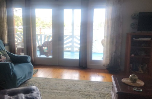 Oriental Apartment | Cozy 1-bedroom apartment in perfect Oriental with AC