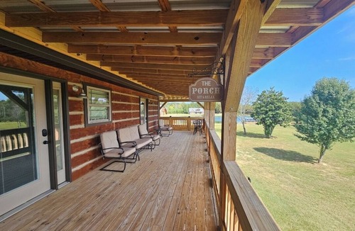 LaFayette Cabin | Cozy 1-bedroom lodge in tranquil LaFayette with AC