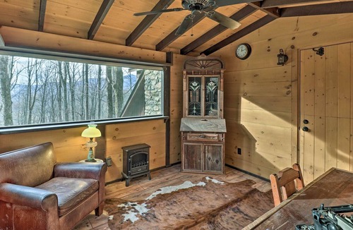 Balsam Cabin | Cozy 1850’s Log Cabin: Hike & Explore the Outdoors