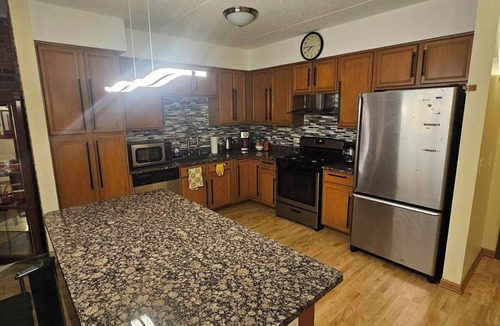 O'Hare Condo | Cozy 2-bedroom condo near O'Hare/Train/Pet OK/Balcony