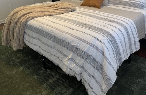 Downtown Knoxville Condo | Cozy 2-bedroom condo next to UT and close to downtown Knoxville!