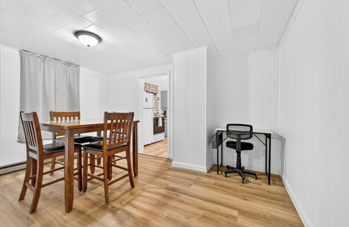 Marlinton Apartment | Cozy 2BR Apt | Downtown Marlinton | Near Snowshoe