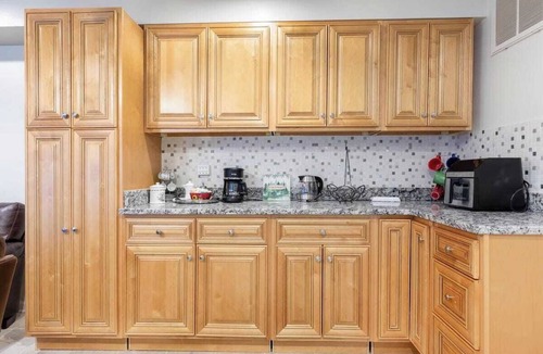 Hillandale House | Cozy 3BR Suite w/Private Entry Mins to DC & UMD