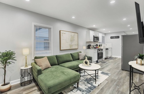 Worth House | Cozy 4BR 2BA Worth Home