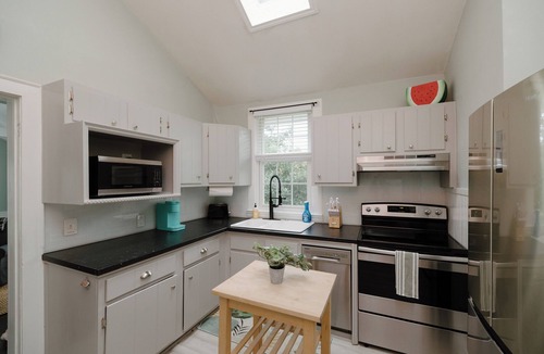 Wilmington House | Cozy Beach Bungalow on Lush 1/2 Acre 1 Mile to Beach!