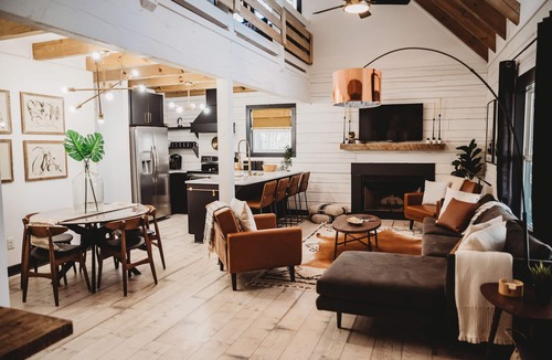 Clifftops House | Cozy Cabin Get Away!