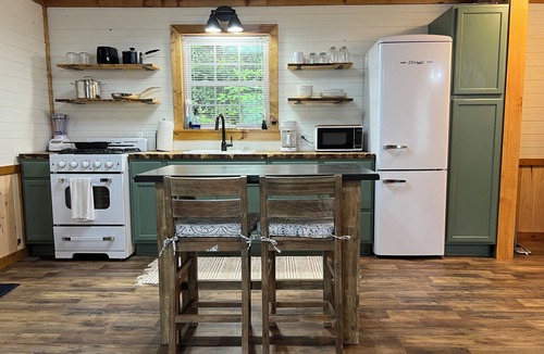 Rosman Cabin | Cozy Cabin on Farm, Waterfalls, Near Parkway, Brevard, Pisgah, DuPont & Lakes