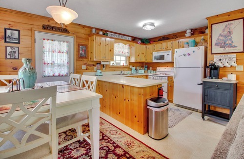 Byrdstown Cabin | Cozy Cabin w/Grill & Fire Pit By Dale Hollow Lake
