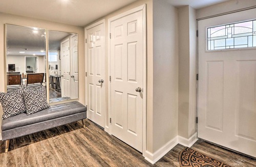 East Walnut HIlls Apartment | Cozy-Chic Cincy Apartment < 4 Mi to Dtwn & Stadium
