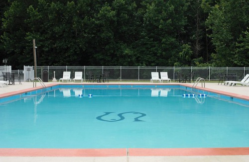 North Shore Condo | Cozy condo on Smith Mountain Lake