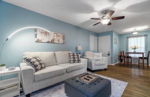 Cookeville Cottage | Cozy Cottage 7mins to Downtown Cookeville