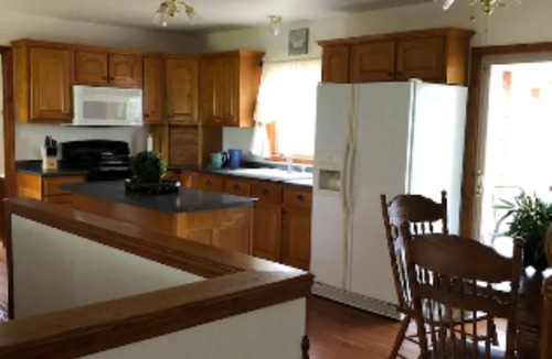 Byrdstown Cottage | Cozy Cottage near Dale Hollow Lake