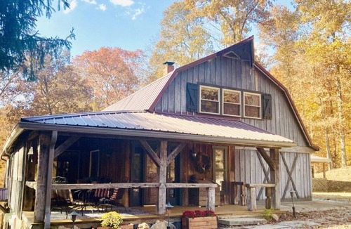 Fort Ritner Cabin | Cozy cottage on 100+ private wooded acres with hot tub