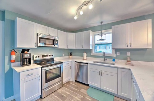 Salter Path House | Cozy Crab Shack | Porch, Breezes, Near Beach