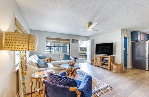 Little Kowaliga House | Cozy Eclectic Cabin w/Lake Views & Shared Dock!