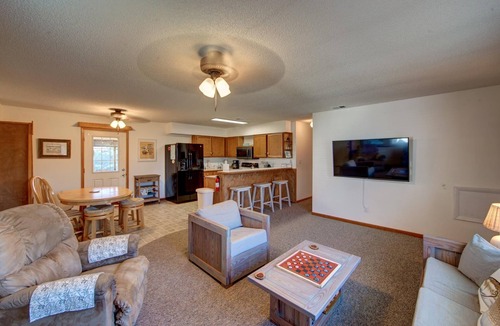 Avon Cottage | Cozy Fishing Cottage w/water access, minutes from Hatteras National Seashore