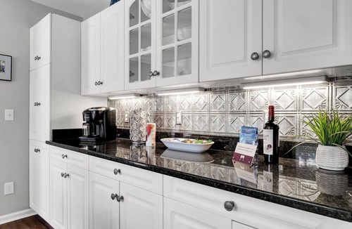 Wilmington House | Cozy house in established neighborhood. Recently remodeled. Centrally located.
