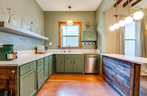 Fountain Square House | Cozy Indianapolis Vacation Rental w/Micro Farm!