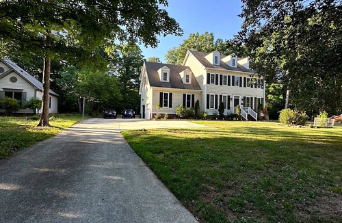 Durham House | Cozy luxe Durham escape
