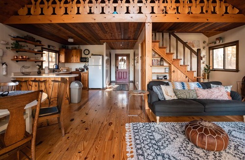 Bergton Ski Chalet | Cozy Mountain Escape