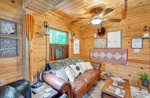Roaring Gap House | Cozy Nature Escape! Roaring Gap Cabin w/Patio