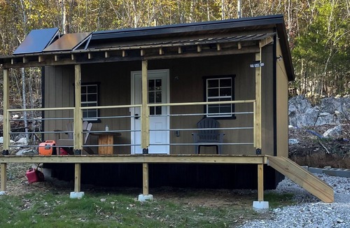 Wilder Cabin | Cozy offgrid cabin in Jamestown, TN next to Skinner Mtn Wildlife Management Area