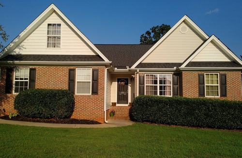 Greer House | Cozy Peaceful Home Sleeps up to 11 Top-Rated for 8 years 5 min to GSP, BMW