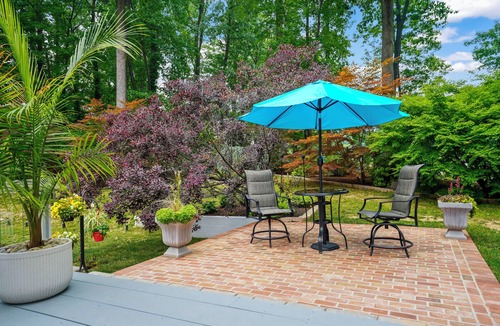 West Springfield Apartment | Cozy Private studio. Pet-Friendly. Conveniently located. Access 395, 495 and I95