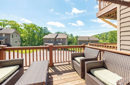 McHenry House | Cozy Rustic Duplex w/Hot Tub, Fireplace & Views