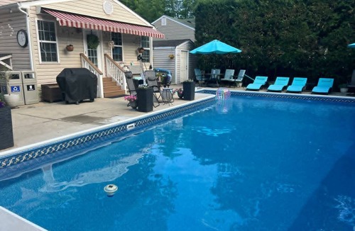 Mount Vernon Apartment | Cozy studio apartment near Mount Vernon with resort style yard