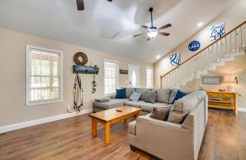 Byrdstown House | Cozy Tennessee Lake House w/Grill & Fire Pit!