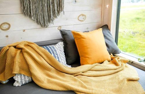 English House | Cozy Tiny House on a Farm in English, Indiana - Perfect Romantic Glamping Destination