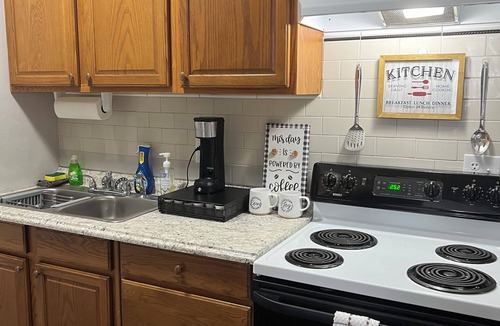 Richmond Apartment | Cozy upstairs 2 bed/1 bath Richmond apt near EKU