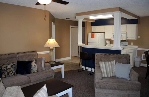 Calabash House | Cozy Vacation Rental on Luxury Golf Resort in Calabash near Sunset Beach, North Carolina