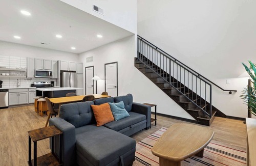 Lockerbie Square Apartment | CozySuites Mass with lounge and roof deck #23