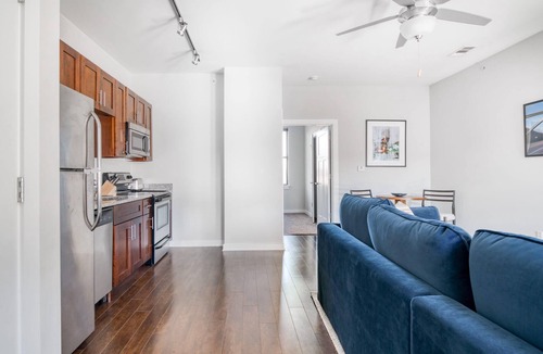 Music Row Apartment | CozySuites Music Row Bold 1BR in Nashville! 18