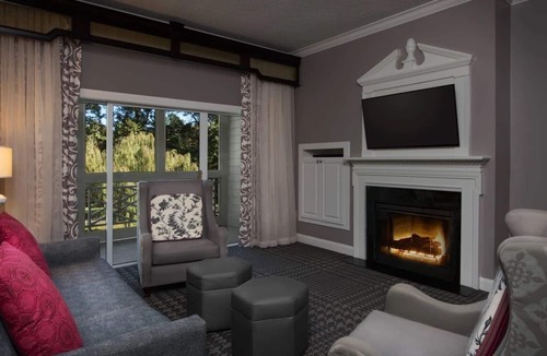 Berkeley Villa | Create lasting memories , at Marriott's Manor Club at Ford's Colony.
