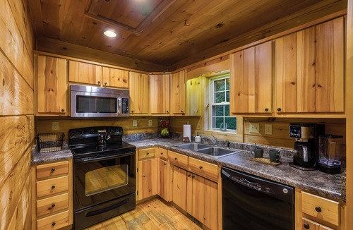 Wardensville Cabin | Creekside Cabin Retreat - Hot Tub, Treehouse, Fire Pit, Near Lost River WV