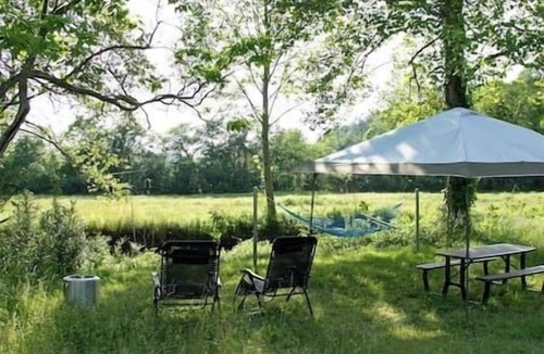 Ridgeline Vistas Apartment | Creekside Camper - Nature, Hammock, No Fees