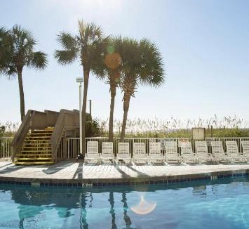 Myrtle Beach Resort | Crown Reef Resort & Waterpark