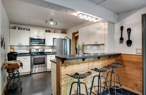 Highlands Cabin | Cullasaja Cottage ♡ River Love ♡ Highlands Perfect river cabin for family fun!