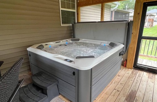 Monticello House | Cumberland Lake House W/Hot Tub