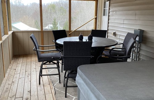Monticello House | Cumberland Lake House W/Hot Tub